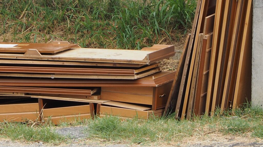 Entrümpelungsservice Düsseldorf - Rhein-Räumung - Entrümpelung - Entrümpelungsservice - Haushaltsauflösung - Betriebsauflösung - Transporte - Entsorgungen - Umzüge - Düsseldorf